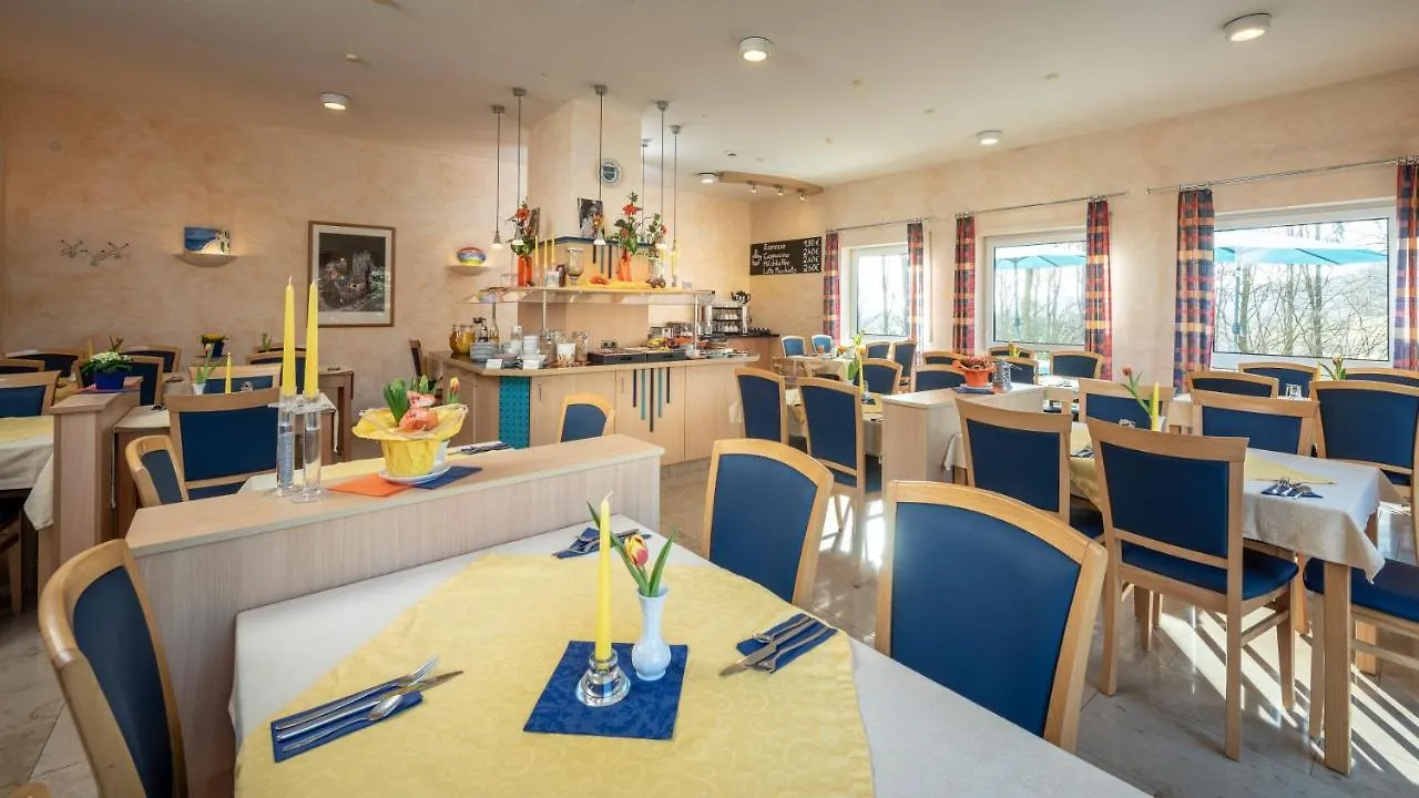 Hotel Am Wiesenweg L 24H Check-In Hausen   Hausen (Wuerzburg)